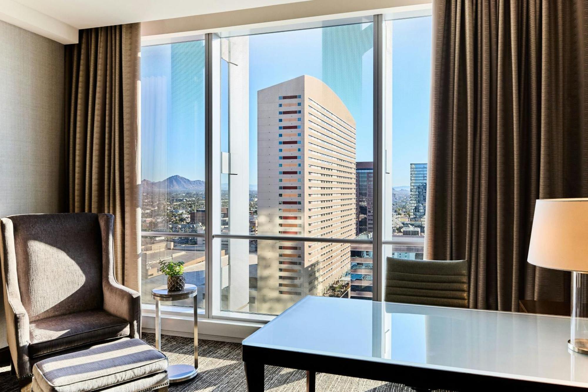 The Westin Phoenix Downtown Exterior foto